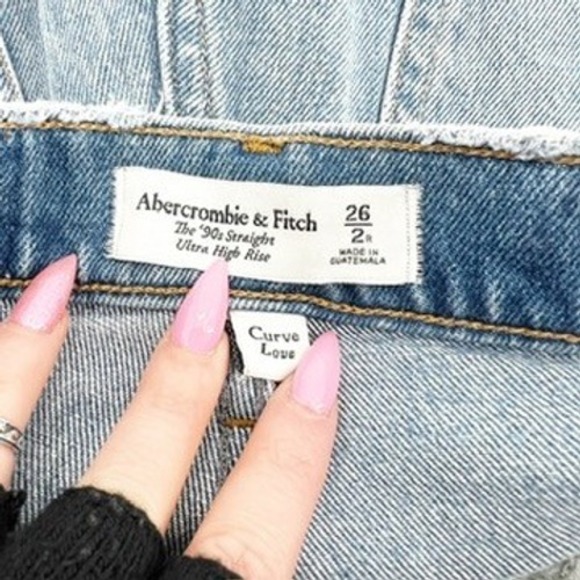 Abercrombie Fitch Curve Love The 90s Straight Denim Shorts Size 26 - Picture 4 of 5